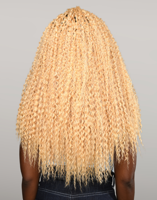 Women wearing Urban Fresh braiding hair
