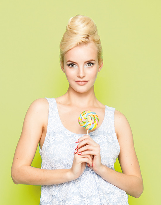 The Feme Collection - Swirl Bun