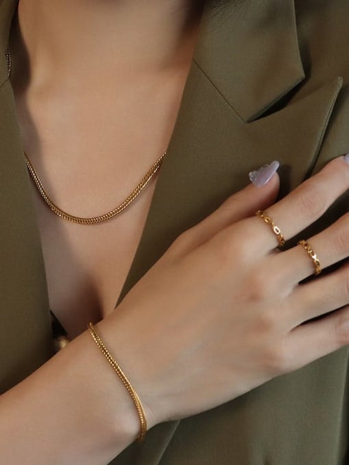 *Waterproof* Classic Chain Necklace: Gold Or Silver