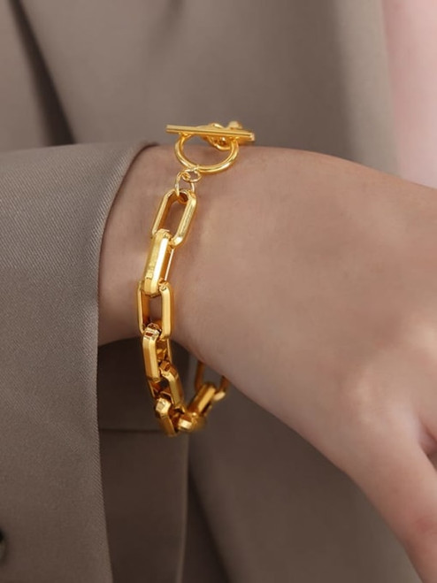 Modern Links Toggle Bracelet: Gold Or Silver