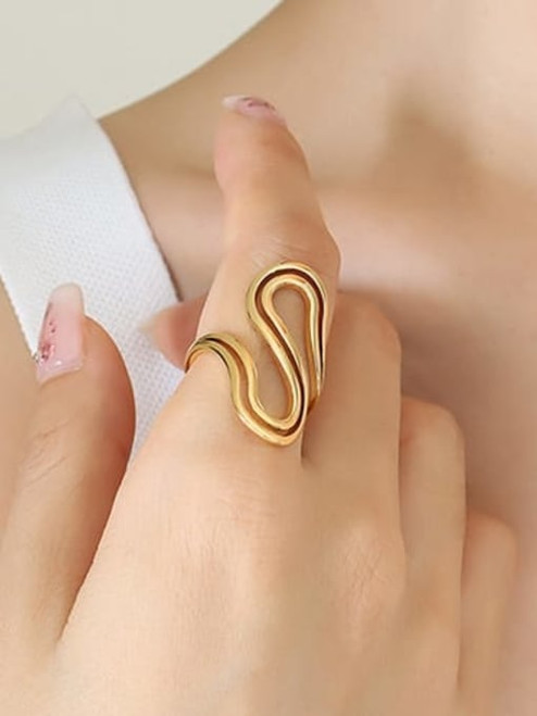Wander Ring: Gold Or Silver