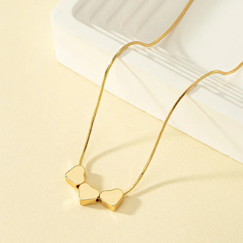Three Hearts Smooth Chain Necklace