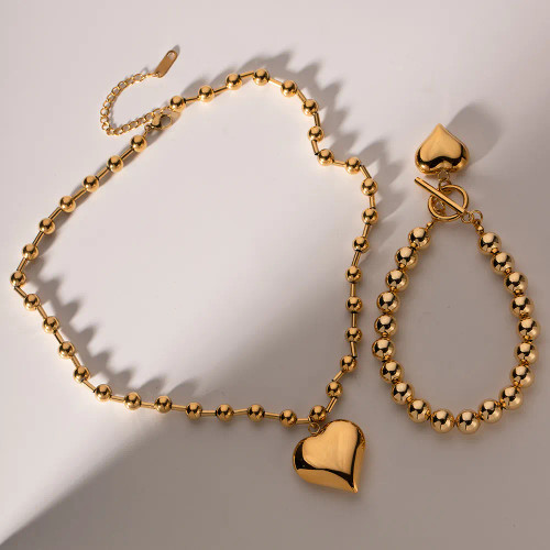 Classic Modern Heart Necklace