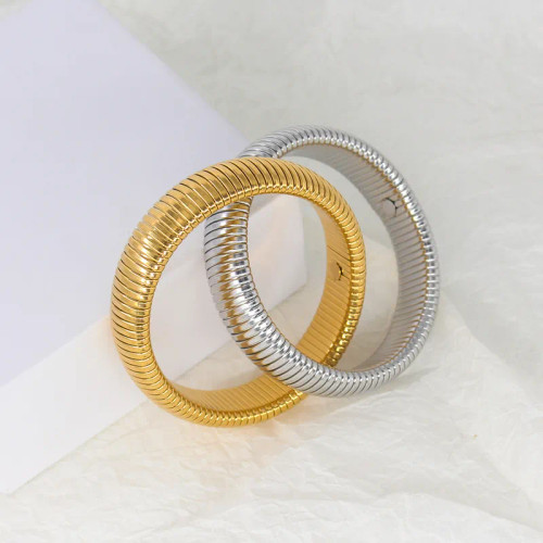 Two Tone Lined Intertwined Bangle: Seen on singer Tyla! LAST ONE!