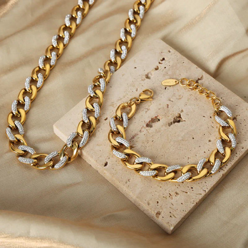 LAST ONE! Pave Golden Links Bracelet: As Seen On JaNae Collins At The Emmy Parties!