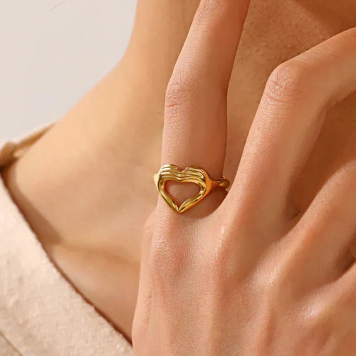 Heart Hands Ring: Gold Or Silver