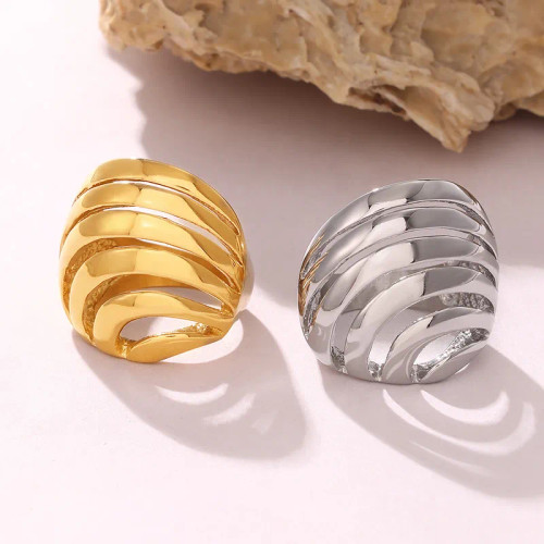 All Swirled Ring: Silver SIZE 8 - LAST ONE!