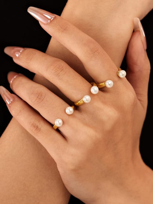 Minimalist Double Pearl Ring size 7: LAST ONES!