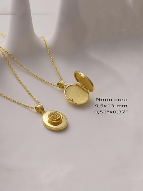 Flower Of The Month Locket Necklace: LAST ONES!