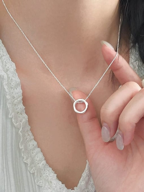 Sterling Hammered Circle Necklace