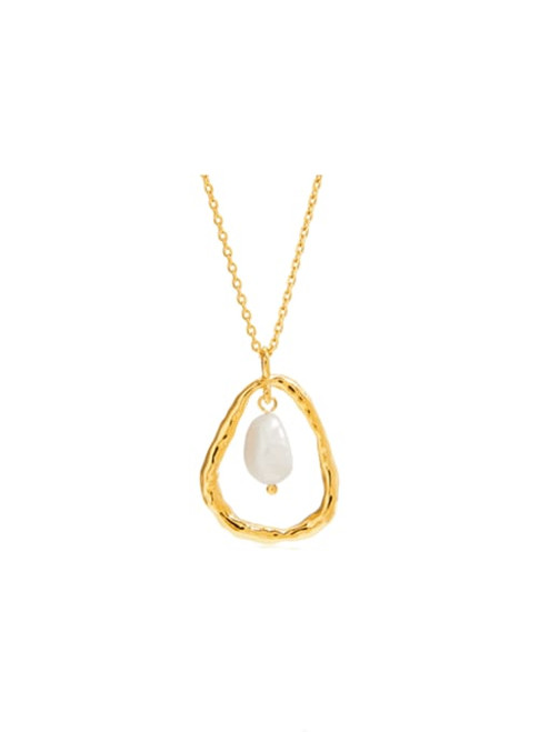 Hammered Pendant With Pearl Necklace: LAST ONES!