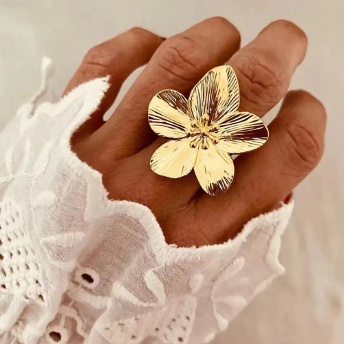 Golden Flower Ring: LAST PAIR!