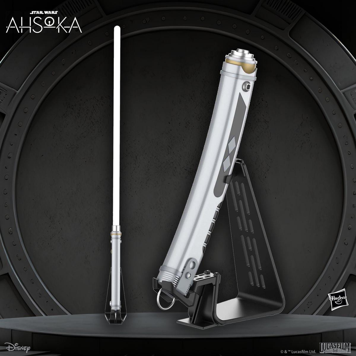 Hasbro Star Wars The Black Series Ahsoka Tano Force FX Lightsaber