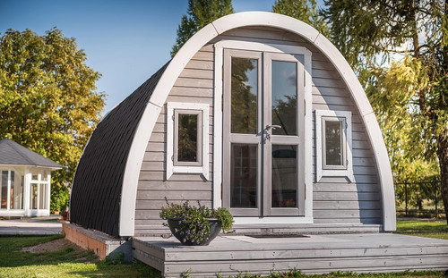 The Holt Glamping pod is 3.2m wide and 5.8m long with a single bed area, dining area, kitchen, double bed area and toilet The Holt Glamping pod is 3.2m wide and 5.8m long with a single bed area, dining area, kitchen, double bed area and toilet