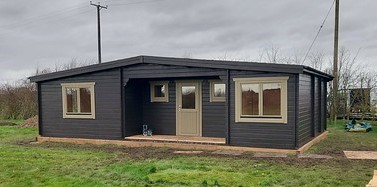 Crisstie - The Versatile Multi-Room Cabin