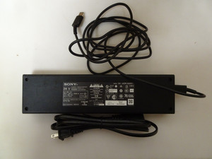 Sony 24V 9.4A Power Adapter PN: 1-493-117-15 Model: ACDP-240E01
