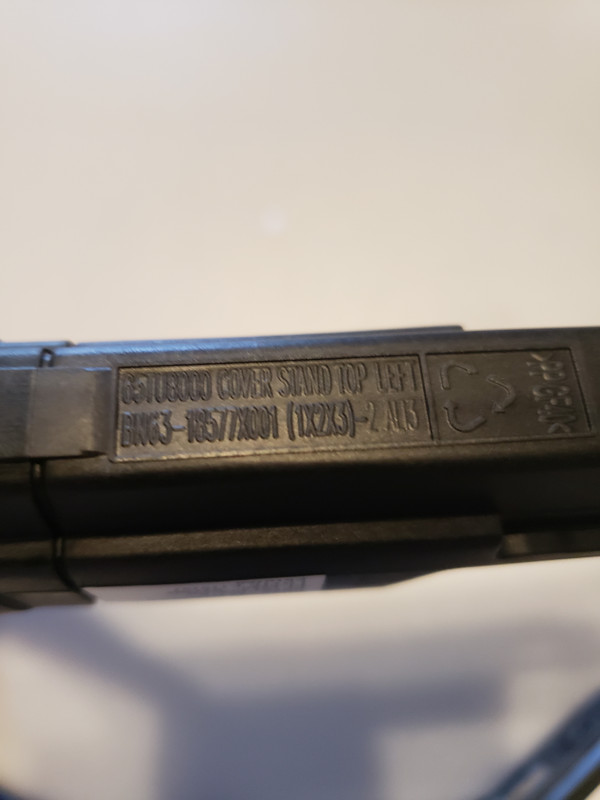 Samsung UN65TU8000F UN65TU8200F HG65NT690UF Stand Legs