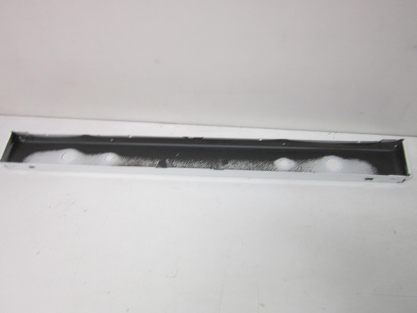 GE JGBS60DEK4BB Oven Manifold Panel Assembly [White] WB36X31438