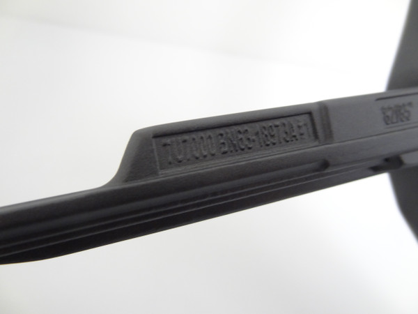 Samsung UN82TU7000 Stand Legs