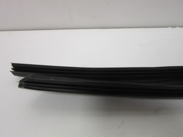 Maytag MDB8989SHZ0 Dishwasher Cabinet Seal W10835073 W10864081