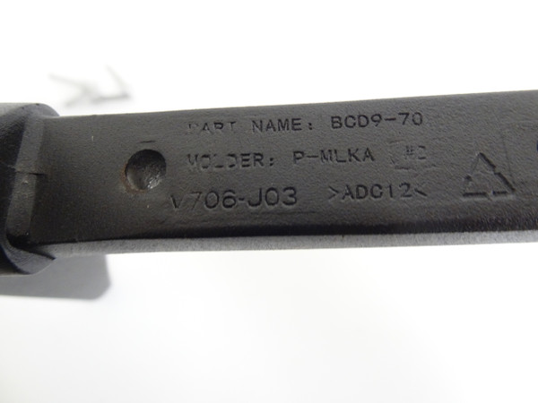 Vizio V706-J03 Stand Legs W/Screws