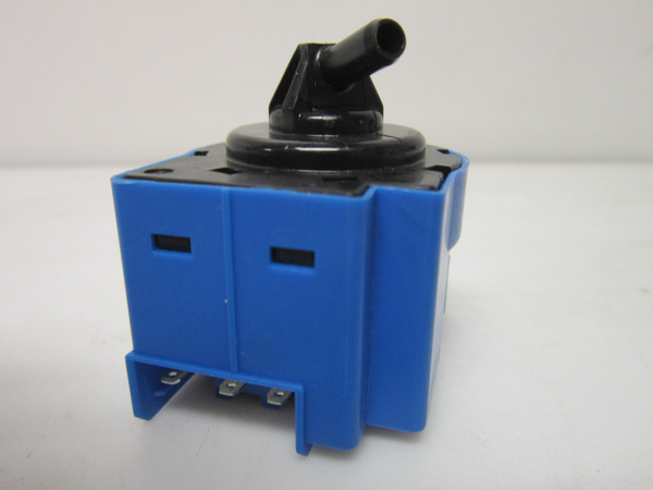 Samsung WW22K6800AW/A2 Washer Water-Level Pressure Switch DC96-01703G