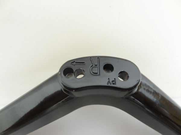 ONN 100012585 100012585-C Stand legs W/Screws - NEW