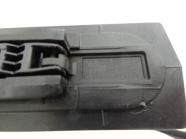 Samsung QN75LS03AAFXZA Stand Legs - NEW