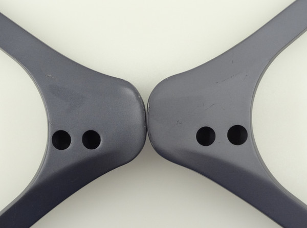 New Hisense 75U9DG, 75U9G 1883-LT-11-A Legs w/Screws