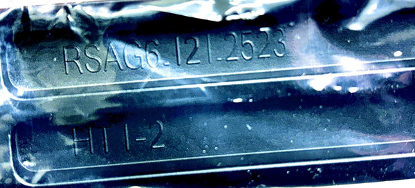 Pre-Owned Toshiba 75C350LU RSAG6.121.2523
(30048-350390) Legs w/Screws