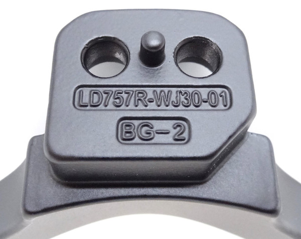 Pre-Owned Roku 75R6A5R, 75R6AX LD757R-WJ30-01 Legs w/Screws