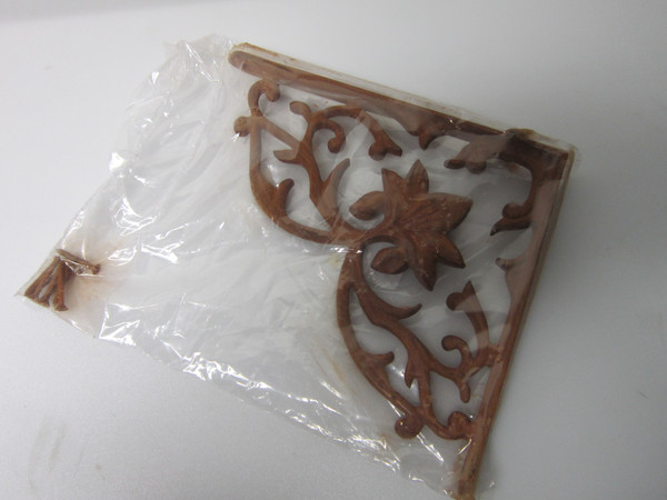 Signature Hardware 9  X 10 Cast Iron Shelf Bracket-Set of 2 (Rust) 00967519