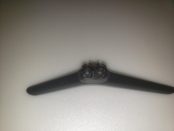 Hisense 32H4030F1 Stand Legs W/Screws