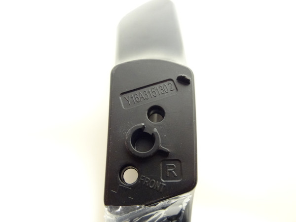 Seiki SC-32HS703N Stand Legs W/Screws - New