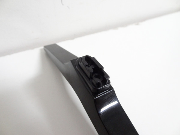 Hisense 43R6E 43R6E1 Stand Legs W/Screws