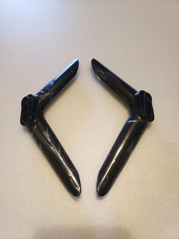 Onn 100012589 Stand Legs W/Screws