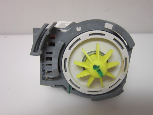 Whirlpool WDT750SAHZ0 Dishwasher Drain Pump (W10724439) W10876537