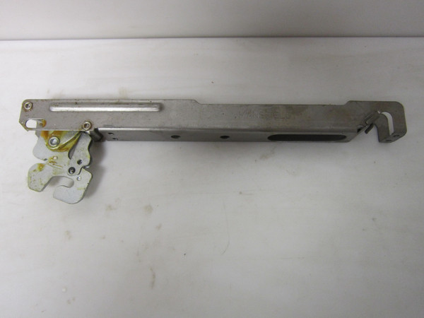 Frigidaire FFEW2726TWD Oven Door Hinge Assembly 316575955
