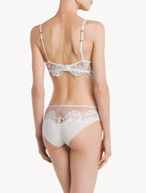 Underwired bra in off-white Leavers lace_2