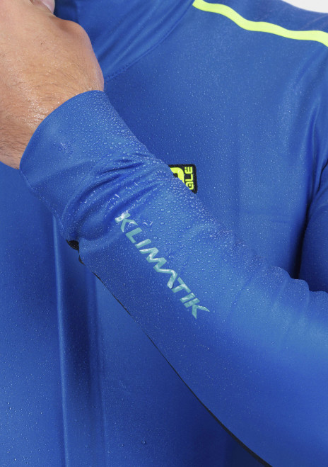 ALE' K-Tornado 2.0 Klimatik Prussia Blue Jacket Closeup 1 ALE' K-Tornado 2.0 Klimatik Prussia Blue Jacket Closeup 1