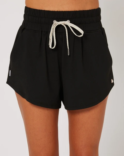 Follow Serena Women's Shorts [Black]