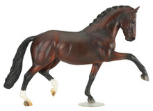 REEVES INTERNATIONAL INC. Reeves International Inc. Breyer Bay Salvino Traditional Horse Model 