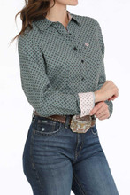 CINCH Cinch Women's Gray Geometric Print Button Down Western Shirt 