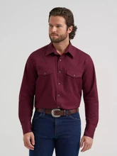 Wrangler Men's Burgundy Solid Broadcloth Western Snap Shirt