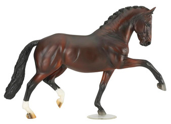 REEVES INTERNATIONAL INC. Reeves International Inc. Breyer Bay Salvino Traditional Horse Model 