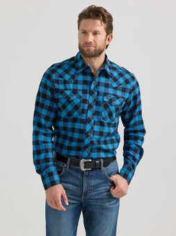 WRANGLER Wrangler Men's Blue Plaid Flannel Western Long Sleeve Snap Shirt 