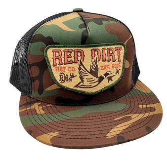RED DIRT Red Dirt Men's Camo & Black Fly South Graphic Trucker Cap 