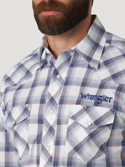 Wrangler Men's PBR Logo Long Sleeve Western Shirt - Blue Plaid