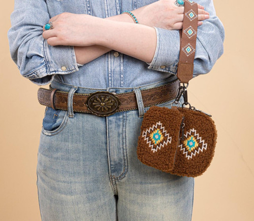 MONTANA WEST Montana West Wrangler Women's Brown Sherpa Embroidered Aztec Dual Pouch Wristlet 