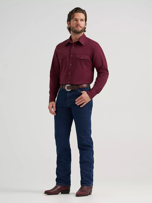 Wrangler Men's Burgundy Solid Broadcloth Western Snap Shirt